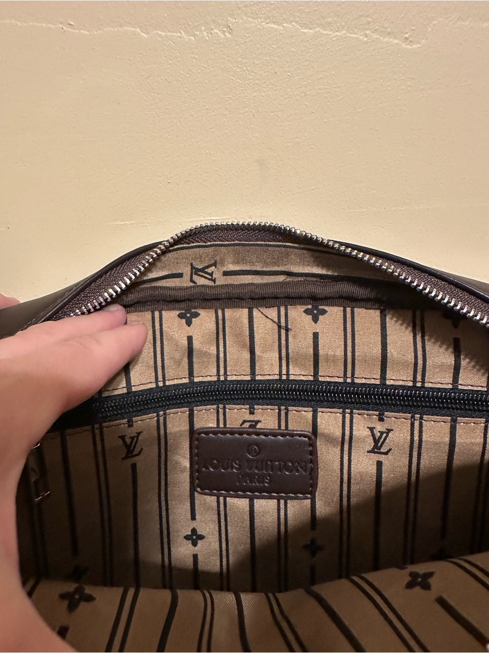 Checkered crossbody - Picture 9 of 9